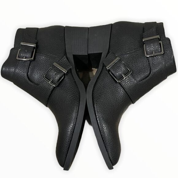 Kenneth Cole Reaction Women's Re-Buckle Booties - Picture 3 of 11